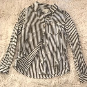 Forever 21 collared button-up